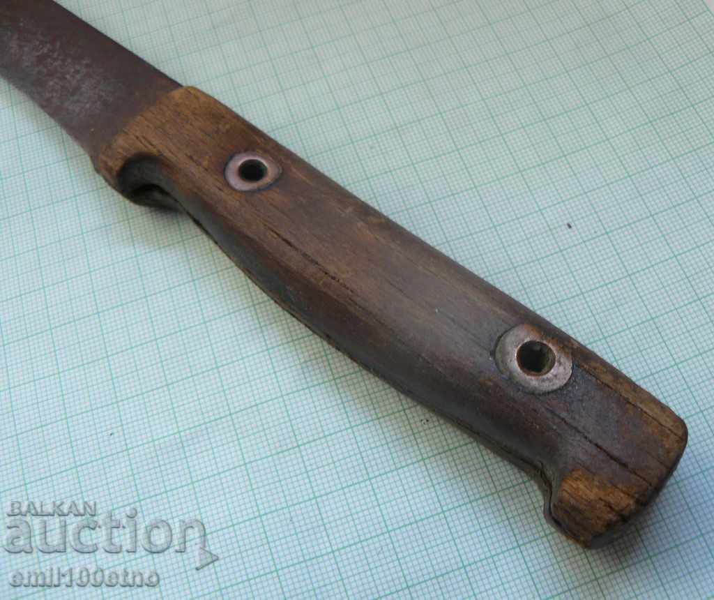 Delivery of An old knife Delivery of An old knife