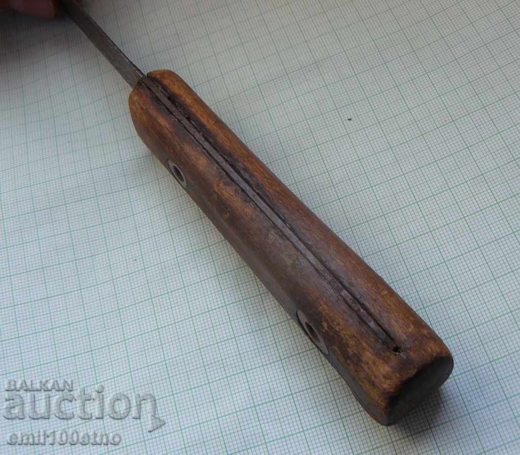 An old knife - 6 An old knife - 6