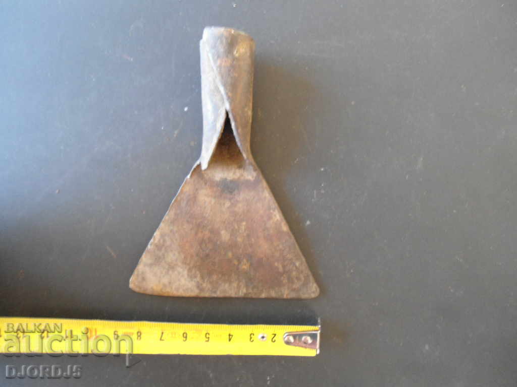 Auction Old tool Auction Old tool