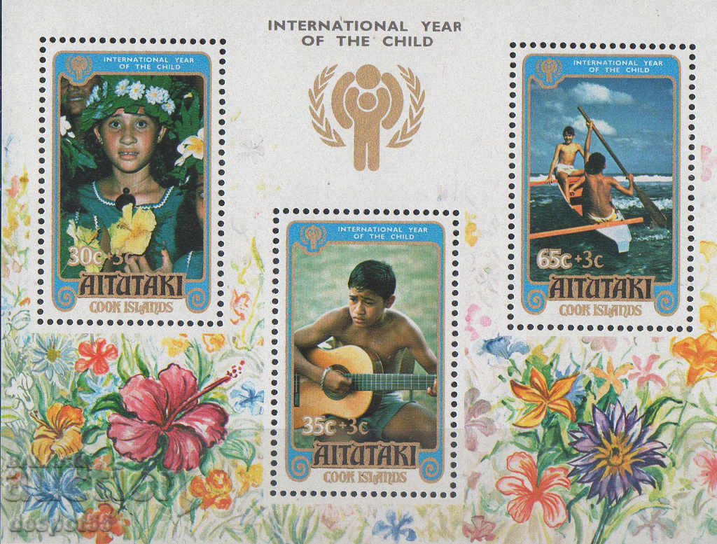 1979. Aitutaki. International Year of the Child. Block.