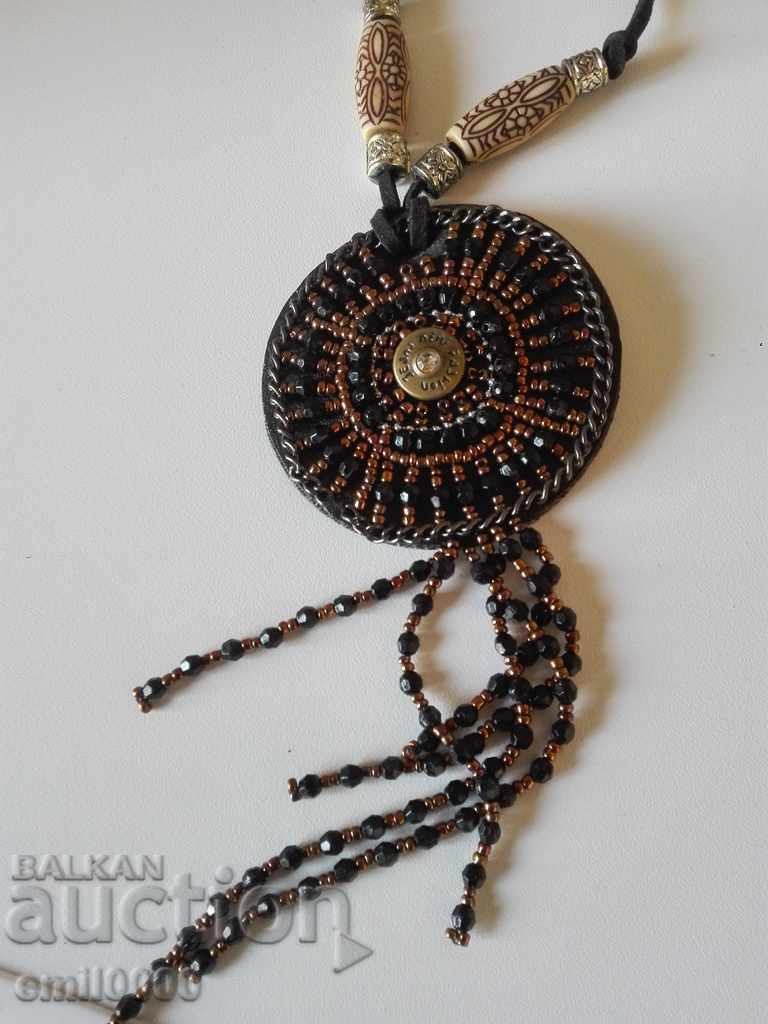 Colier 1. cu preț 5.99 BGN | € 3.06 Colier 1. cu preț 5.99 BGN | € 3.06