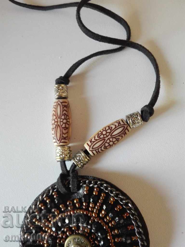 Licitație Colier 1. Licitație Colier 1.