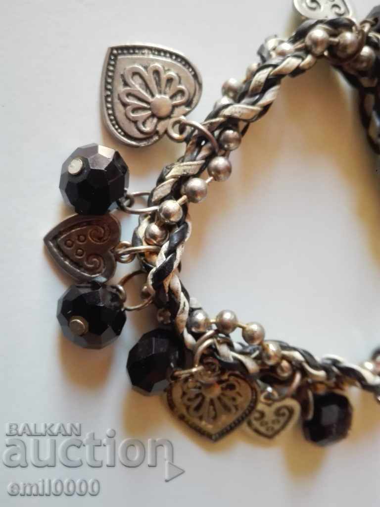 Βραχιόλι 1. με τιμή 4.99 BGN | € 2.55 Βραχιόλι 1. με τιμή 4.99 BGN | € 2.55