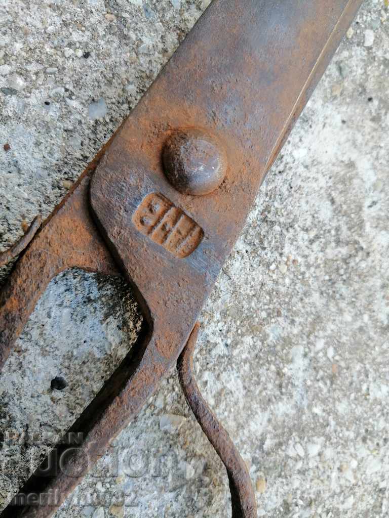 Auction Vintage wrought iron scissors Auction Vintage wrought iron scissors