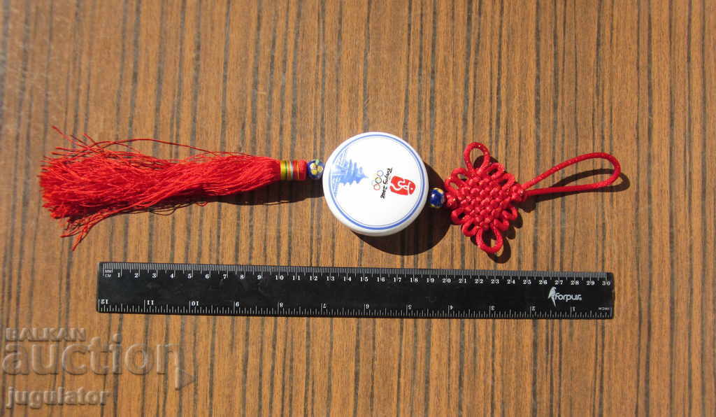 Delivery of porcelain Olympic souvenir from the 2008 Beijing Olympics Delivery of porcelain Olympic souvenir from the 2008 Beijing Olympics