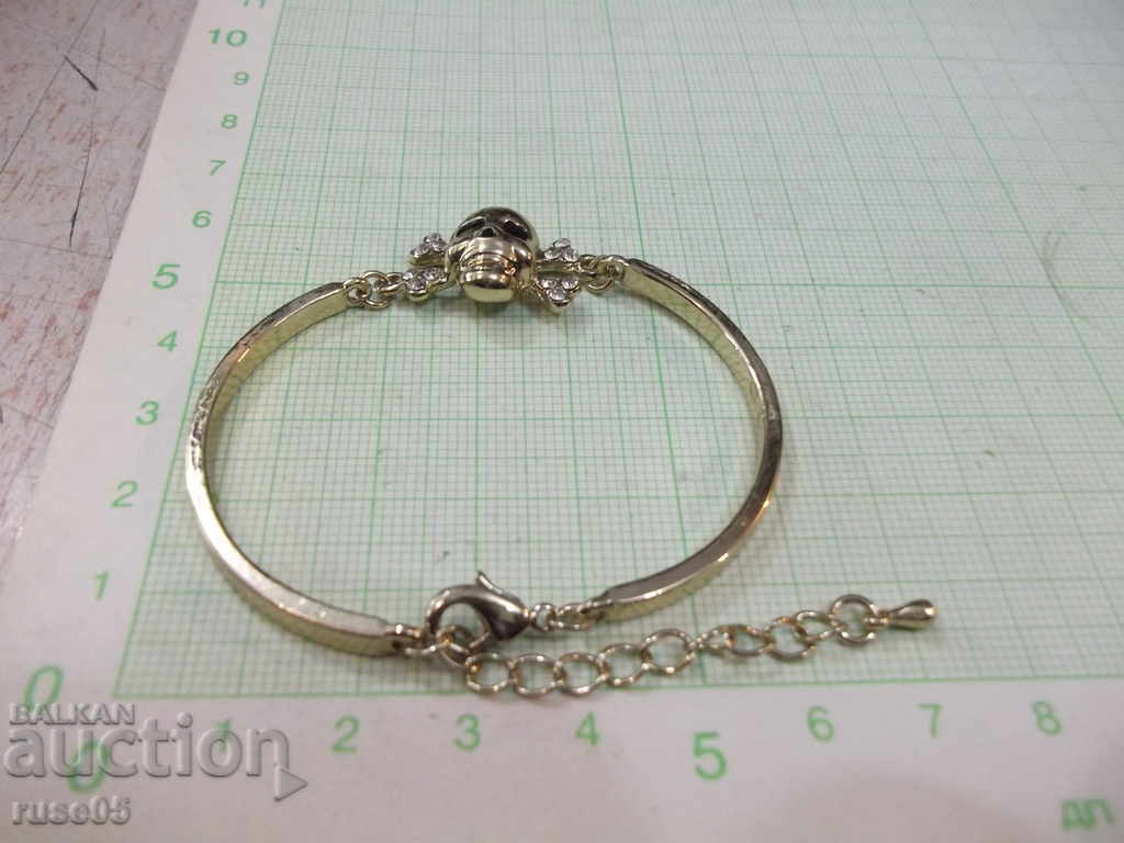 Auction Two-piece bracelet imitation jewelry Auction Two-piece bracelet imitation jewelry