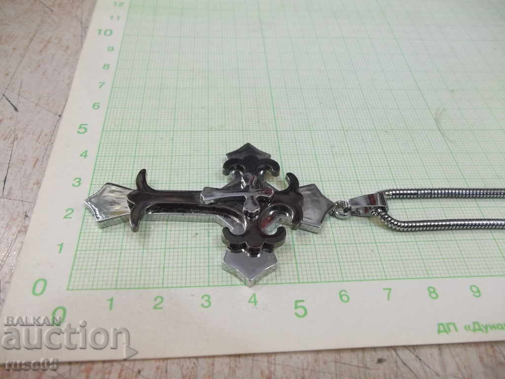 Auction Chain with cross imitation jewelry - 2 Auction Chain with cross imitation jewelry - 2