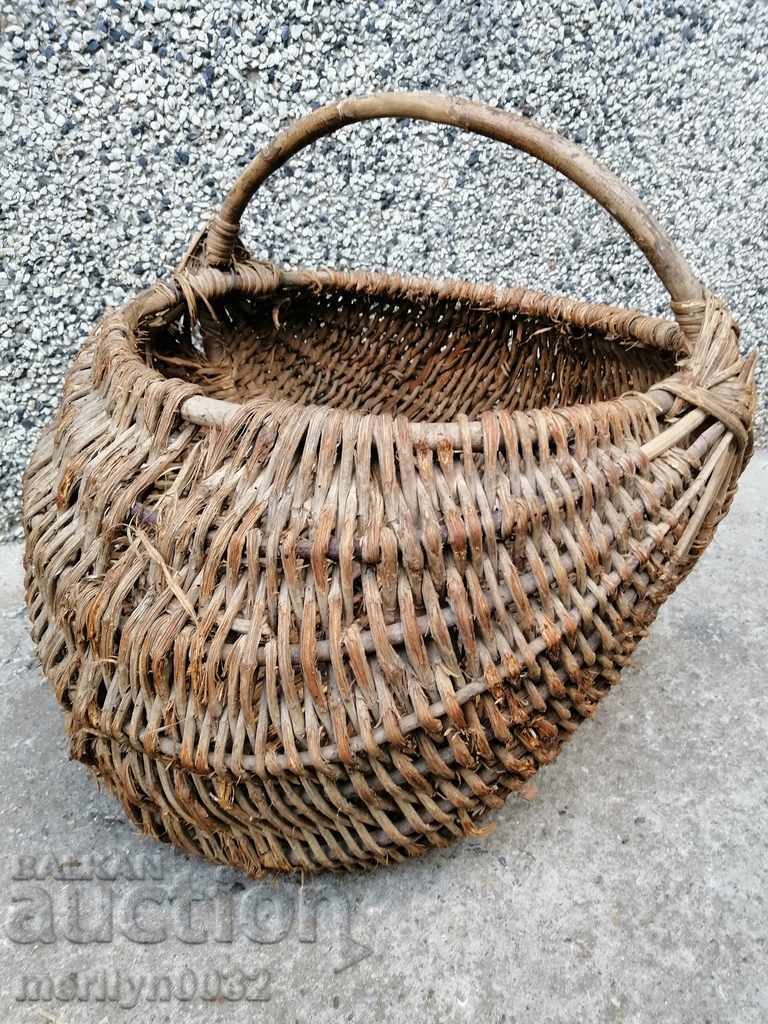 Παλιό ψάθινο καλάθι, ξύλινο, καλάθι, πάνελ με τιμή 45.00 BGN | € 23.01 Παλιό ψάθινο καλάθι, ξύλινο, καλάθι, πάνελ με τιμή 45.00 BGN | € 23.01