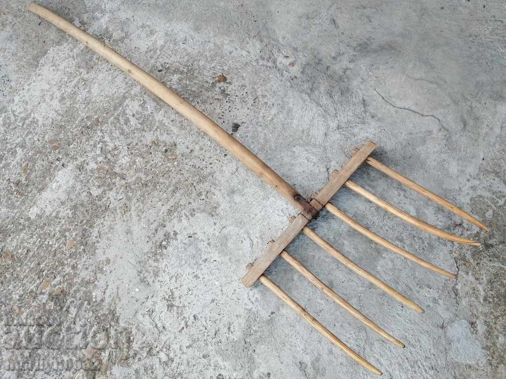 Old villa, wooden tool with price 69.00 BGN | € 35.28 Old villa, wooden tool with price 69.00 BGN | € 35.28