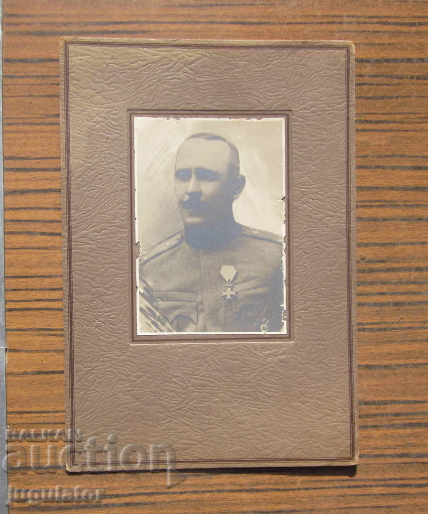 Kingdom of Bulgaria military photo Colonel with a cross for bravery