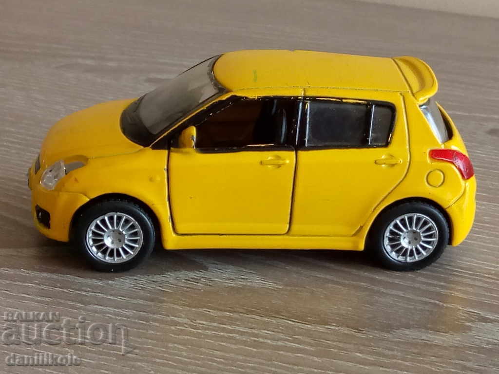 Licitație * $ * Y * $ * METAL MODEL SUZUKI SWIFT SPORT - MAISTO * $ * Y * $ *
