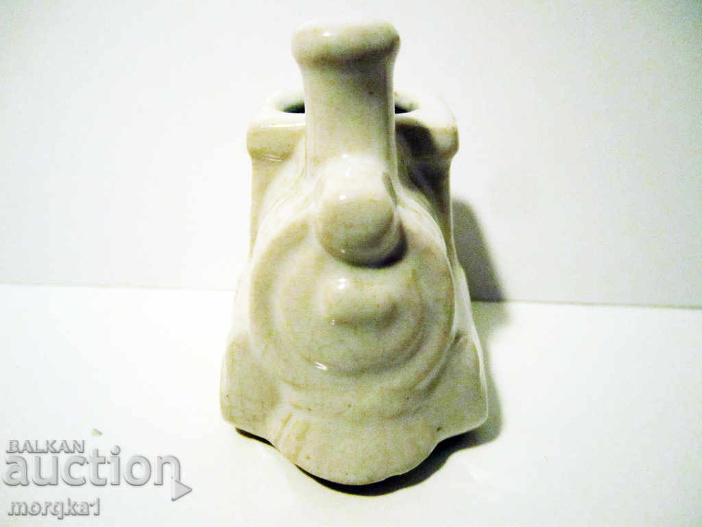 Porcelain, porcelain train, train, locomotive, figurine, figure with price 6.00 BGN | € 3.07 Porcelain, porcelain train, train, locomotive, figurine, figure with price 6.00 BGN | € 3.07