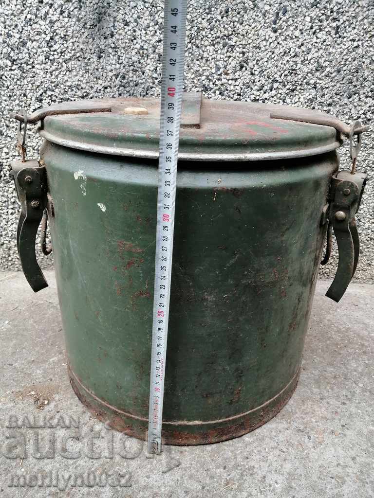 Licitație Rezervor de alimente pentru soldat 60-70 ani BNA NRB Licitație Rezervor de alimente pentru soldat 60-70 ani BNA NRB