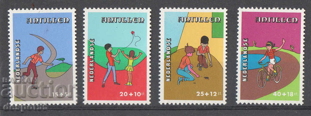 1978. Antilele Olandeze. Îngrijirea copiilor.