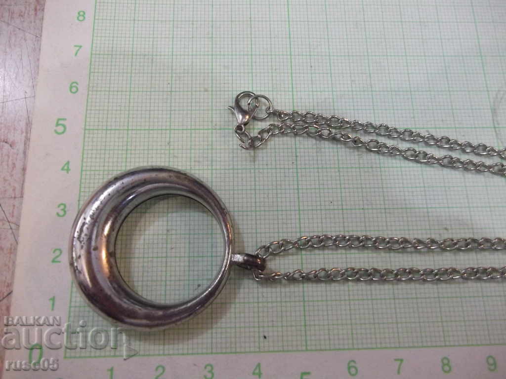 Lant cu pandantiv - 2 cu preț 3.00 BGN | € 1.53 Lant cu pandantiv - 2 cu preț 3.00 BGN | € 1.53