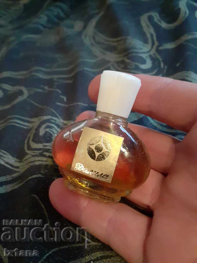 Delivery of Old perfume Delilah Delivery of Old perfume Delilah