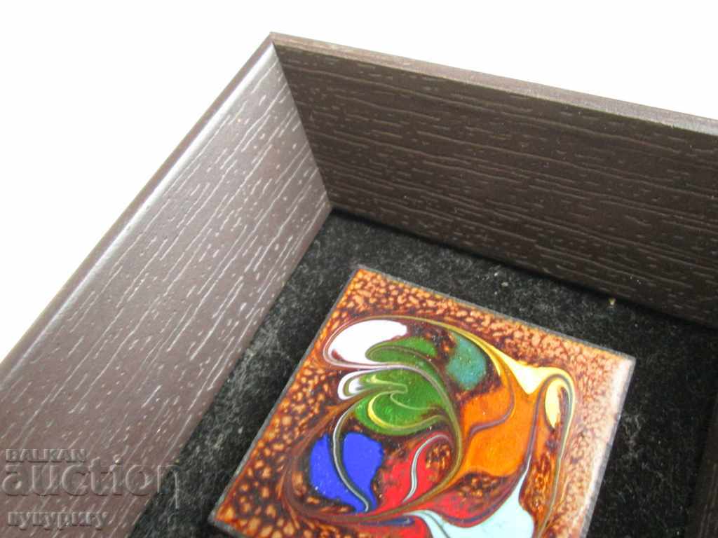 Mică decorație de artă emailată artă abstractă cu preț 40.00 BGN | € 20.45