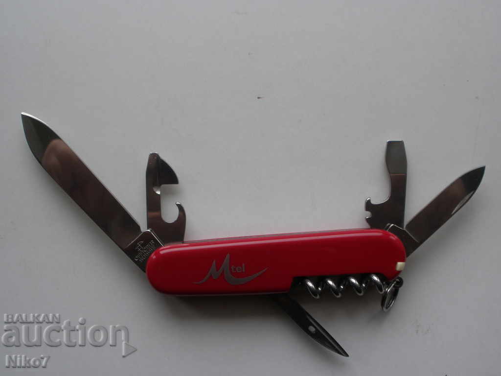 Delivery of Swiss pocket knife "VICTORINOX" - unused. Delivery of Swiss pocket knife "VICTORINOX" - unused.