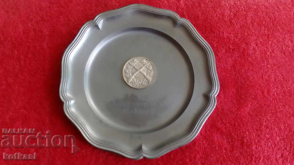 Стара метална чиния за стена Пушки Стрелба Лов маркирана Гер