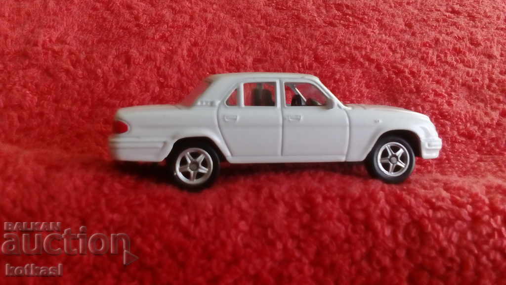 Delivery of Small metal car VOLGA China WELLY Delivery of Small metal car VOLGA China WELLY