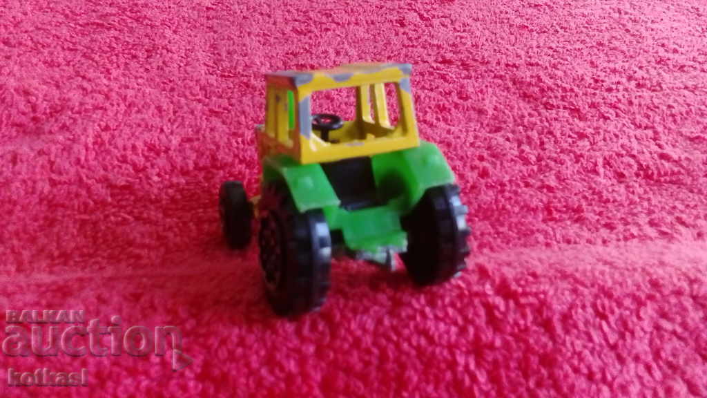 Old small metal Tractor 1/65 France Majorette - 5