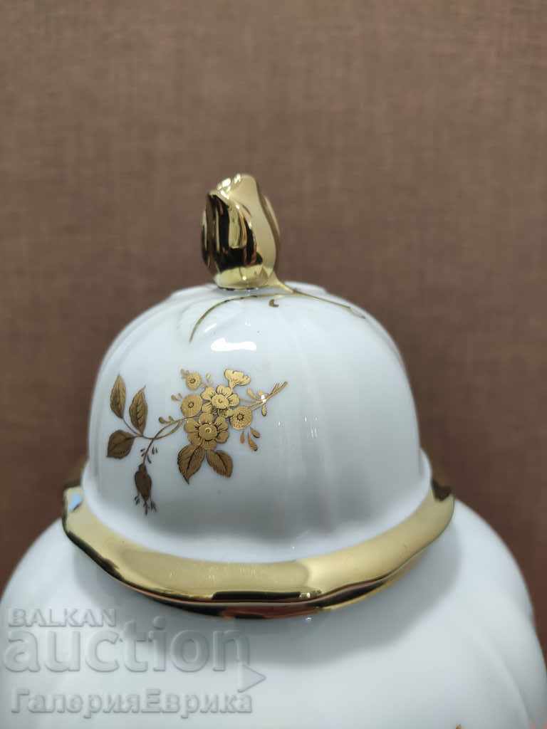 Vaza de urnă din porțelan "Bavaria" frumusețe de 27 cm înălțime. marcator cu preț 79.00 BGN | € 40.39