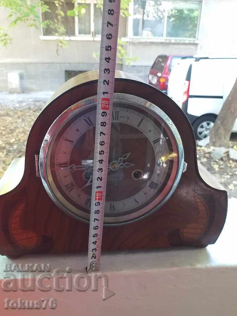 OLD ENGLISH FIREPLACE CLOCK - 6