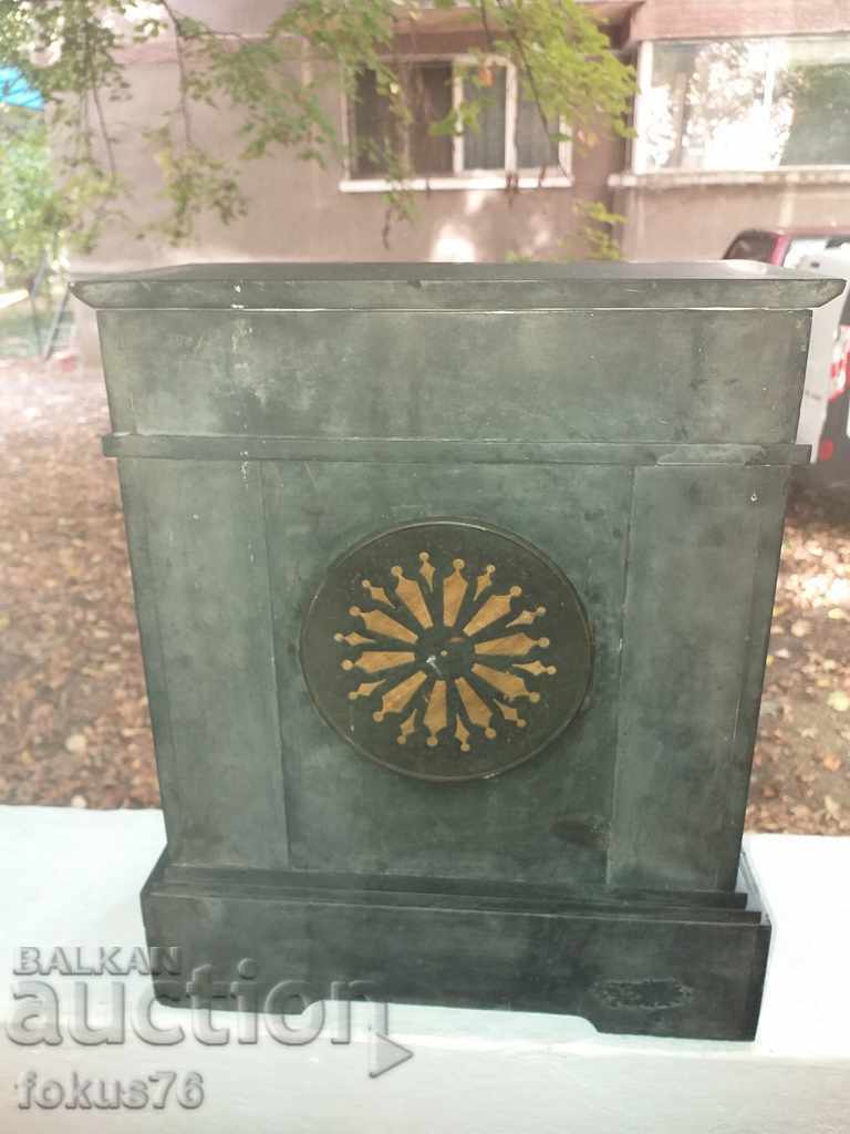 Licitație MINUNAT VECHI MARBURĂ AGLEAN CEMEI ȘEMINĂ Licitație MINUNAT VECHI MARBURĂ AGLEAN CEMEI ȘEMINĂ