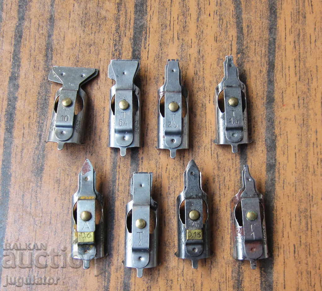 Auction lot of eight old vintage German quills for drawing Auction lot of eight old vintage German quills for drawing