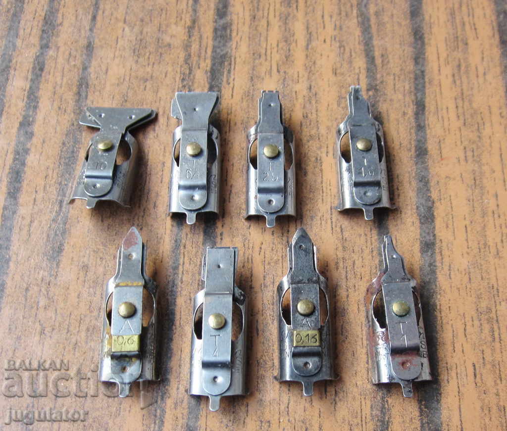 Delivery of lot of eight old vintage German quills for drawing Delivery of lot of eight old vintage German quills for drawing