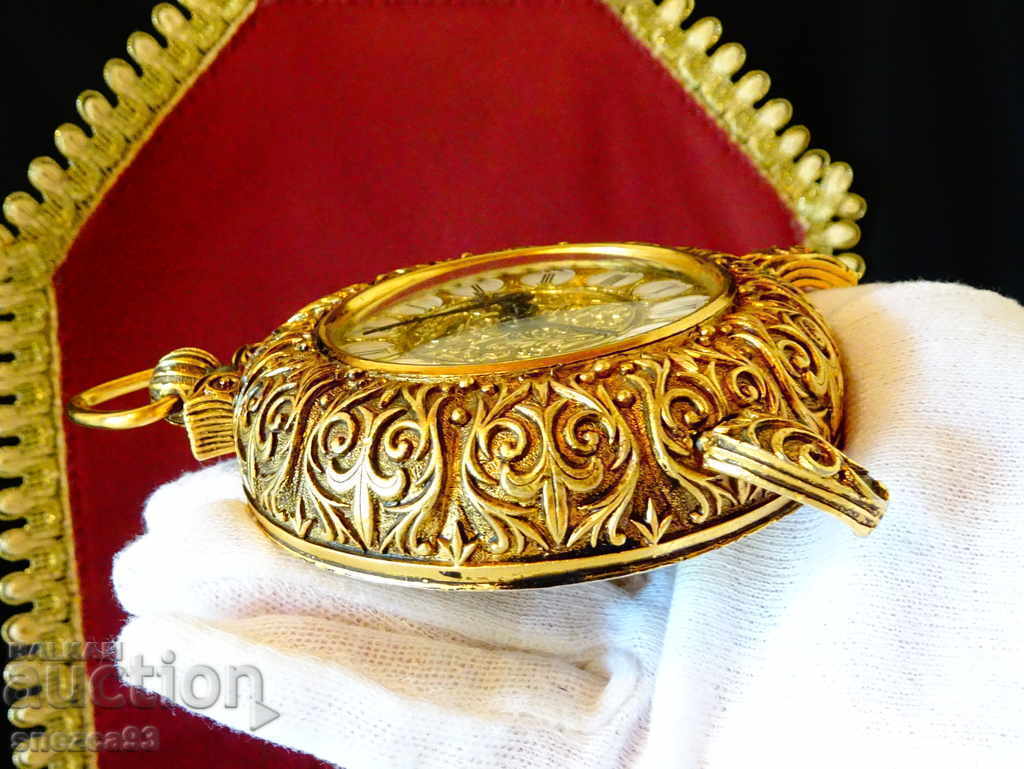 Livrarea Ceas mecanic francez Lancel, placat cu aur. Livrarea Ceas mecanic francez Lancel, placat cu aur.