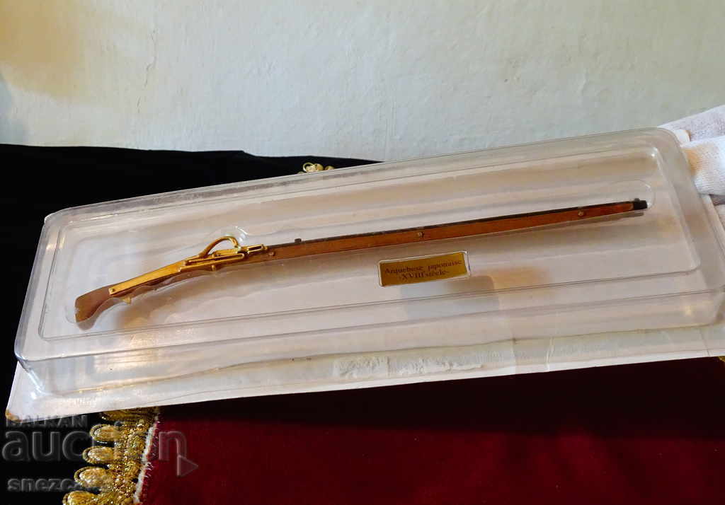 Τοφέκι, γαλλικό συλλεκτικό μοντέλο ζυγαριάς. Τοφέκι, γαλλικό συλλεκτικό μοντέλο ζυγαριάς.