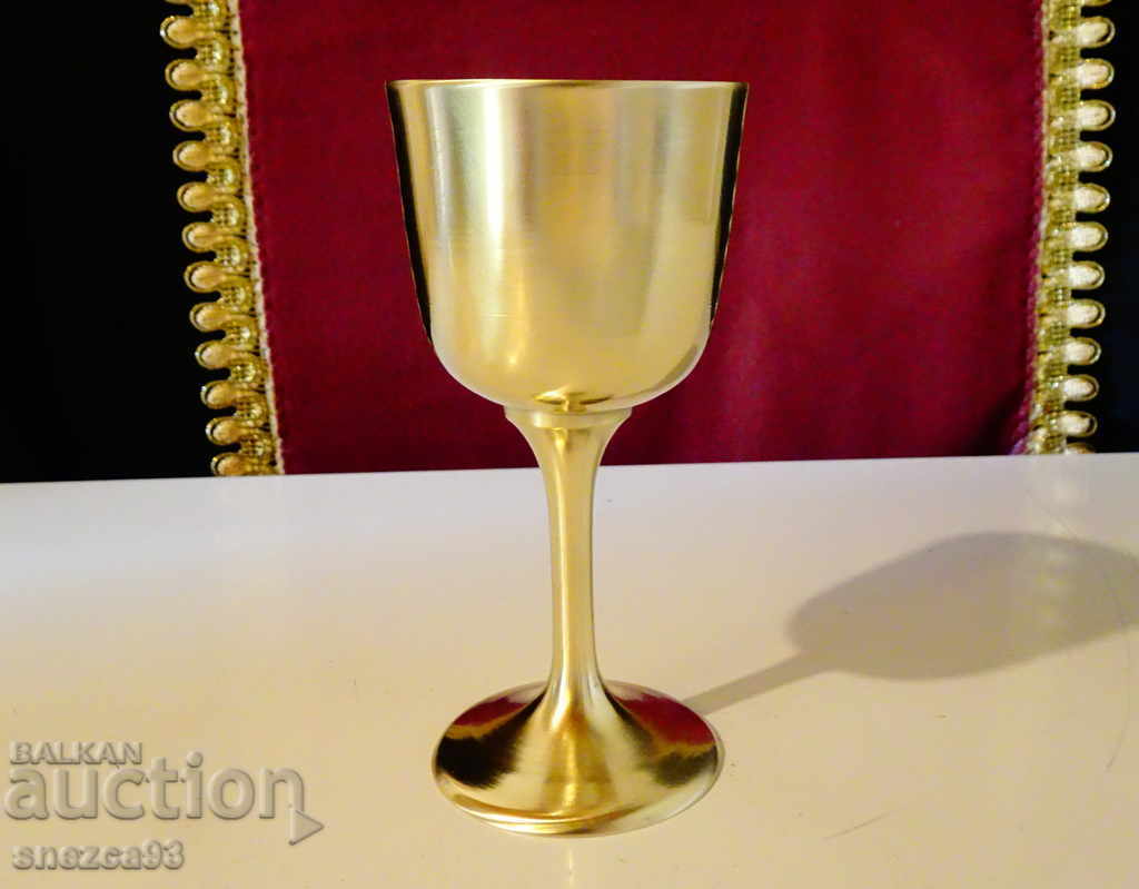 Bronze brandy glass, classic. with price 19.00 BGN | € 9.71 Bronze brandy glass, classic. with price 19.00 BGN | € 9.71