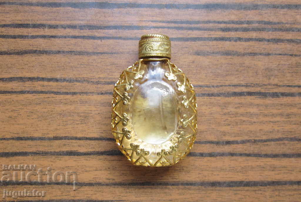 παλιό μπουκάλι αρώματος με επιχρυσωμένα φιλιγκράν εξαρτήματα - 6