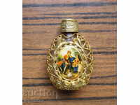 sticla veche de parfum cu accesorii din filigran aurit