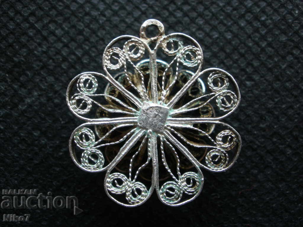 Vechi pandantiv din argint - filigran cu preț € 17.99 | 35.19 BGN