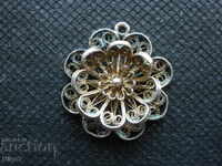 Παλαιό ασημένιο μενταγιόν-φιλιγκράν