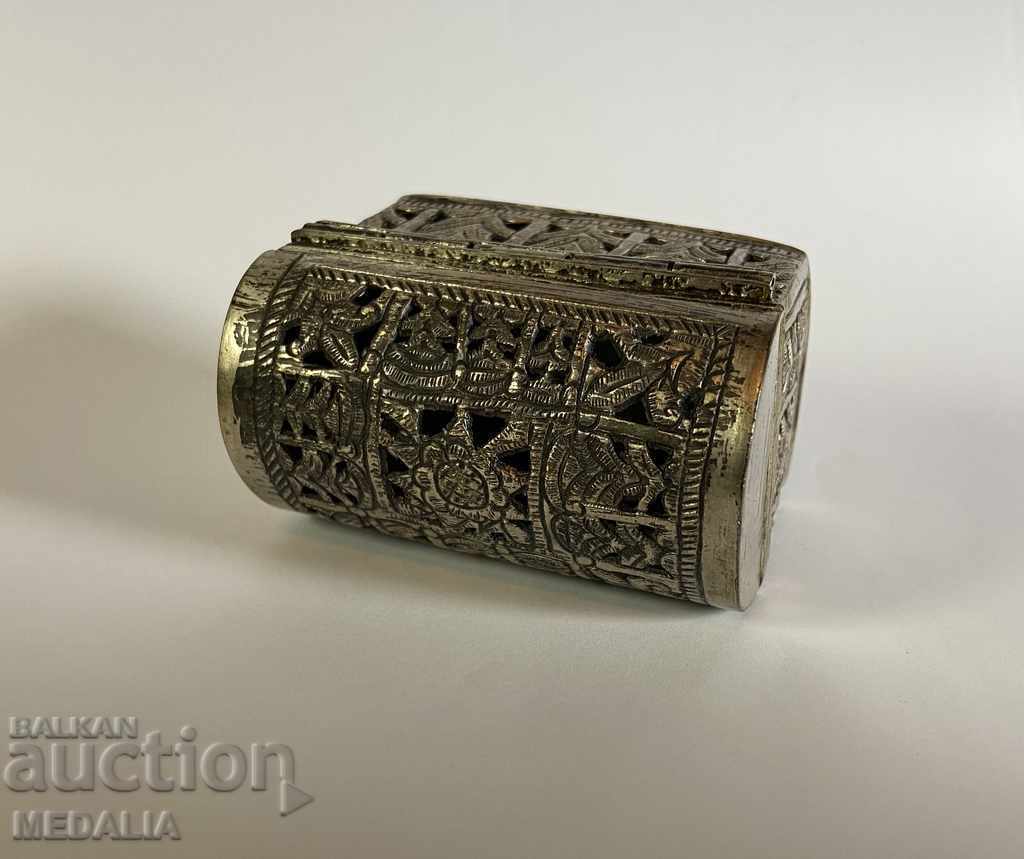 Delivery of Old Revival cricket box - sachan silver Delivery of Old Revival cricket box - sachan silver