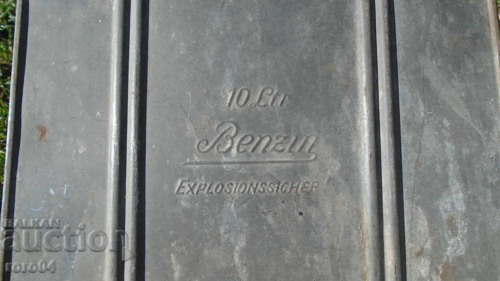 Auction PETROL TUBE - RRR - GERMANY - WW II Auction PETROL TUBE - RRR - GERMANY - WW II