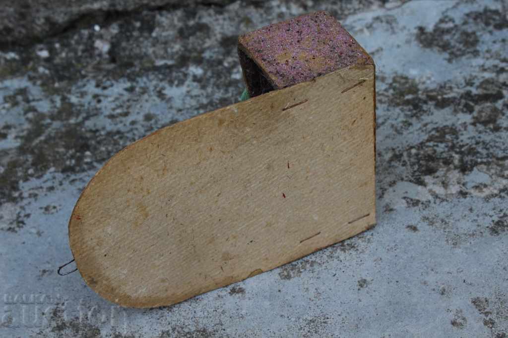 A VERY OLD HANDMADE MIDDLE NEEDLE - 5 A VERY OLD HANDMADE MIDDLE NEEDLE - 5