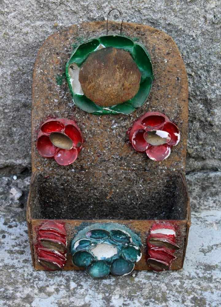 OLD HANDMADE MIDDLE NEEDLE