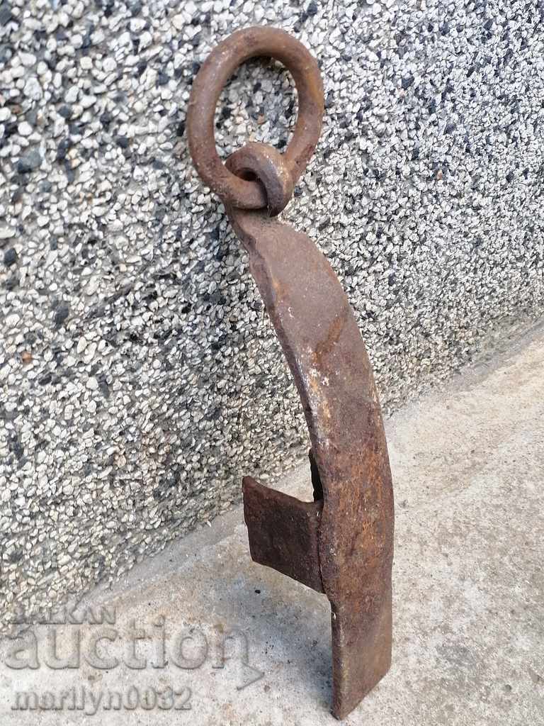 Auction  Hand forged wagon brake, wrought iron
