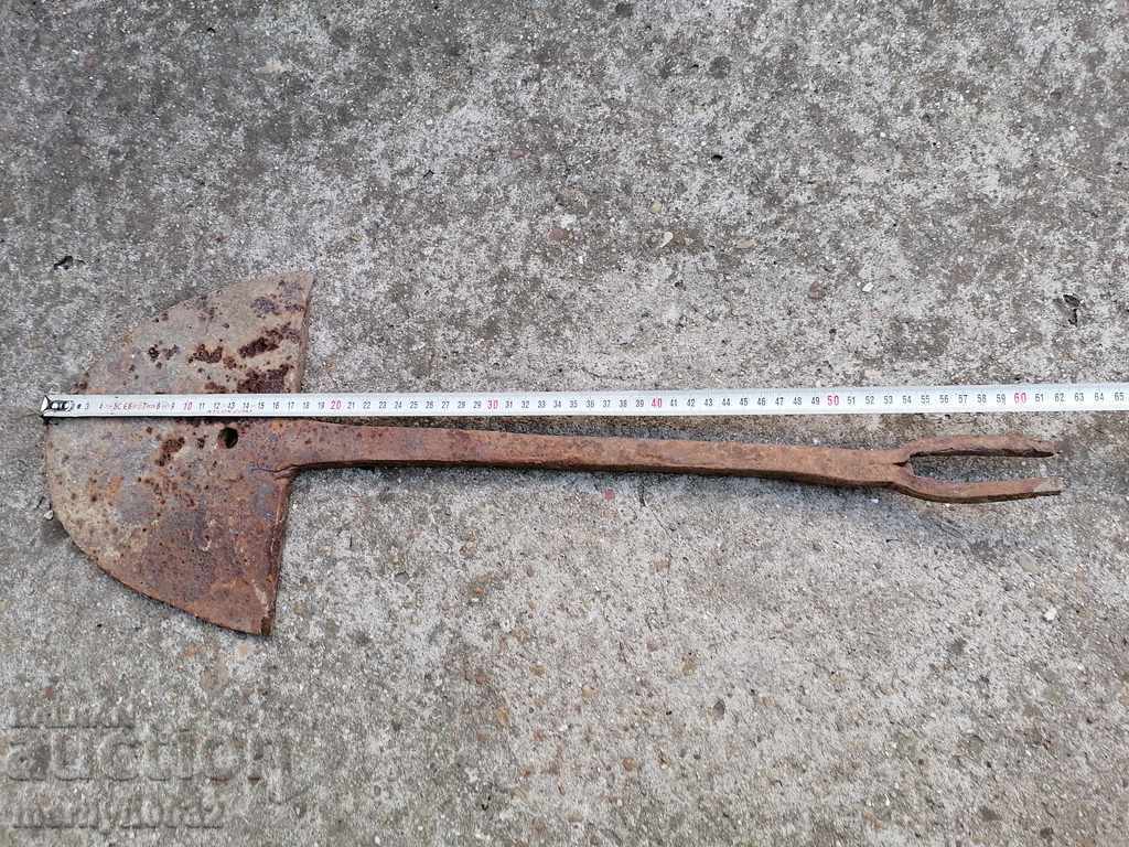 Delivery of Hand forged lump from an old plow, wrought iron Delivery of Hand forged lump from an old plow, wrought iron