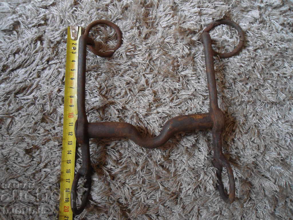 Delivery of Old forged horse bridle Delivery of Old forged horse bridle