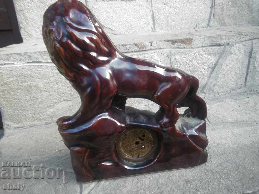 Стар настолен часовник. Порцеланов Лъв - 6 Стар настолен часовник. Порцеланов Лъв - 6