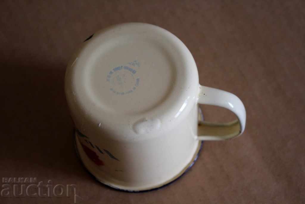 SOC ENAMELED JUG CUP COURT WITH ENAMEL FROM SOCA NRB - 5 SOC ENAMELED JUG CUP COURT WITH ENAMEL FROM SOCA NRB - 5