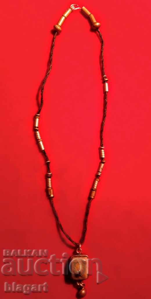 Old ethnic necklace with agate