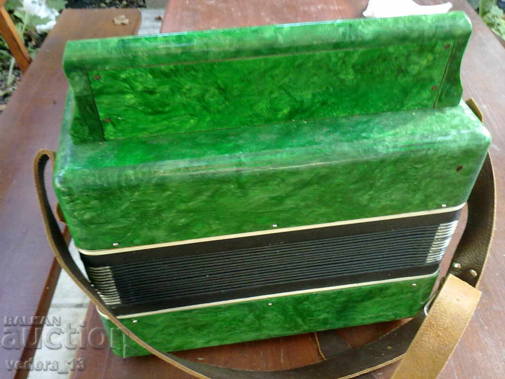 Auction accordion Auction accordion