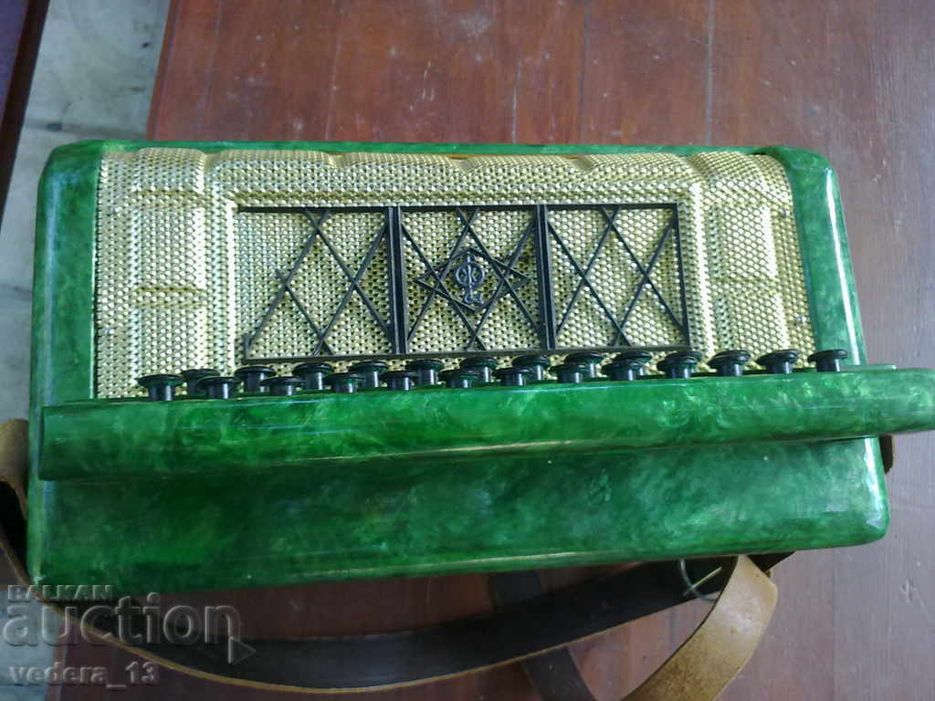 Delivery of accordion Delivery of accordion