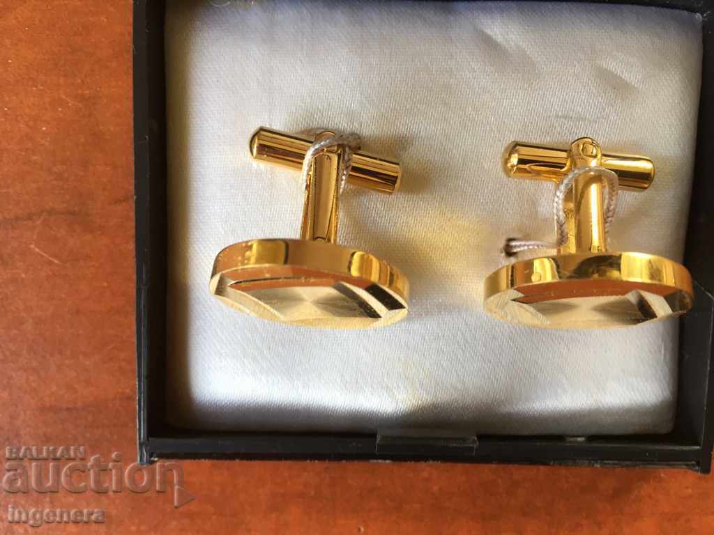 SLEEVE BUTTONS GOLD-MONARCH NEW with price 18.00 BGN | € 9.20